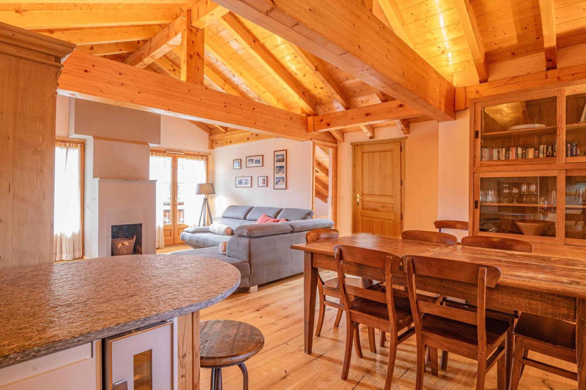 Apartment Capucin - A 3 Bedroom Chamonix Mountain Loft Extérieur photo