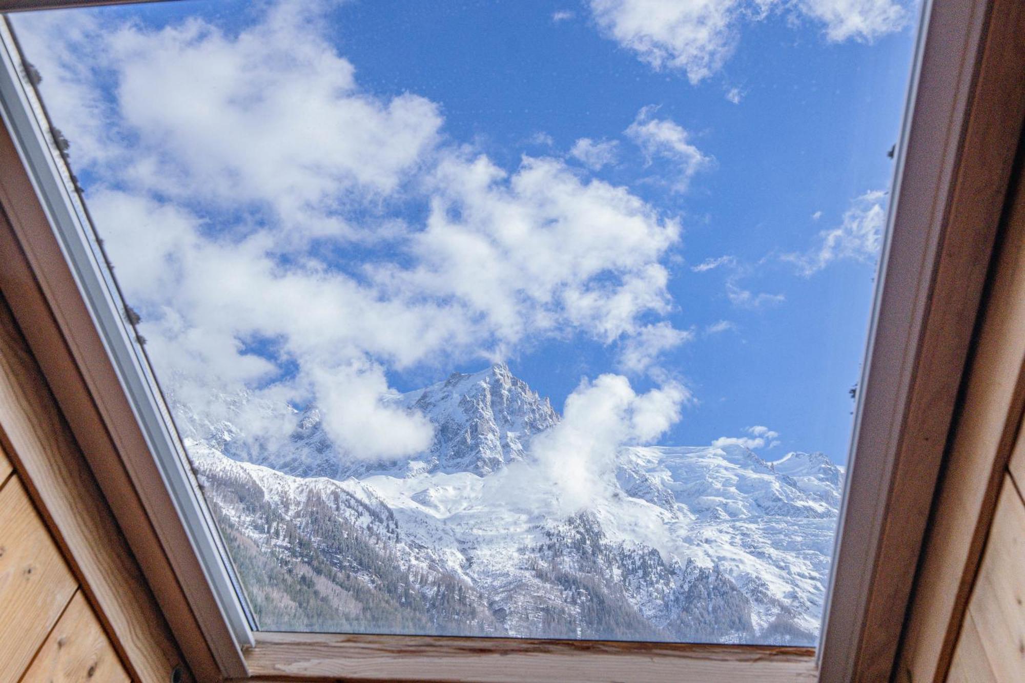 Apartment Capucin - A 3 Bedroom Chamonix Mountain Loft Extérieur photo