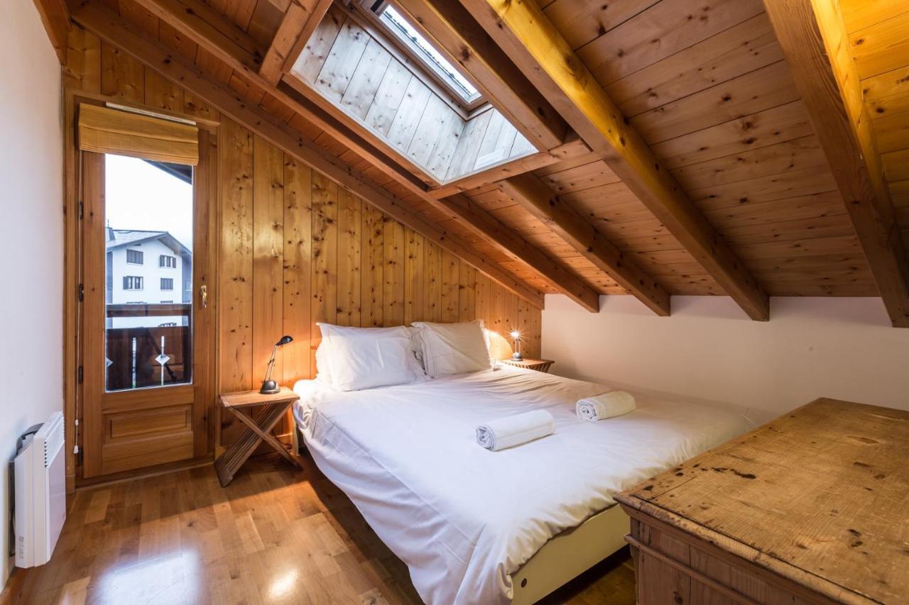 Apartment Capucin - A 3 Bedroom Chamonix Mountain Loft Extérieur photo