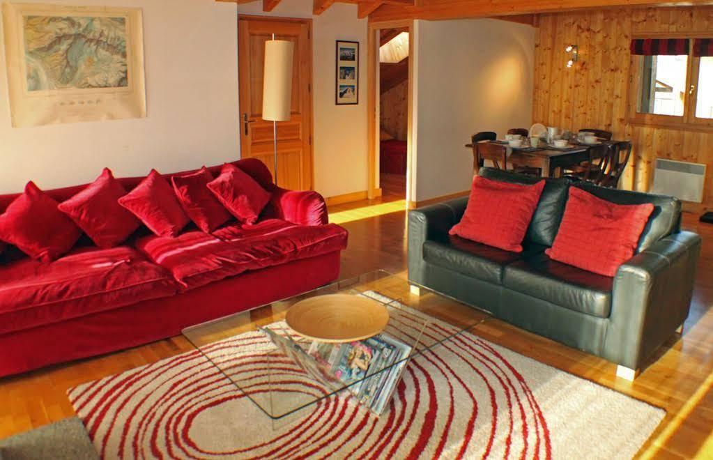 Apartment Capucin - A 3 Bedroom Chamonix Mountain Loft Extérieur photo