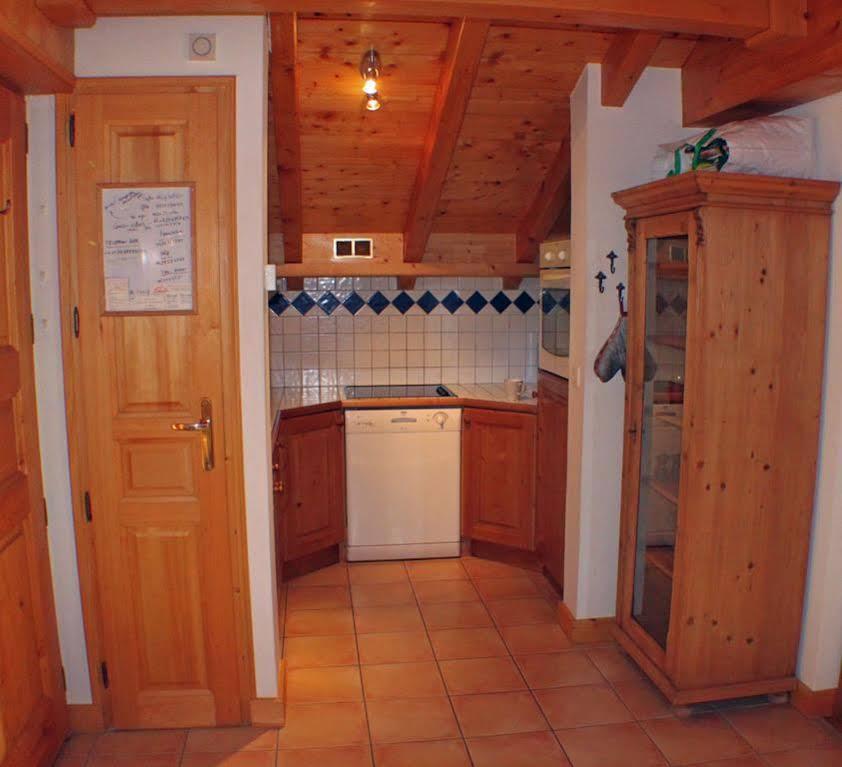 Apartment Capucin - A 3 Bedroom Chamonix Mountain Loft Extérieur photo